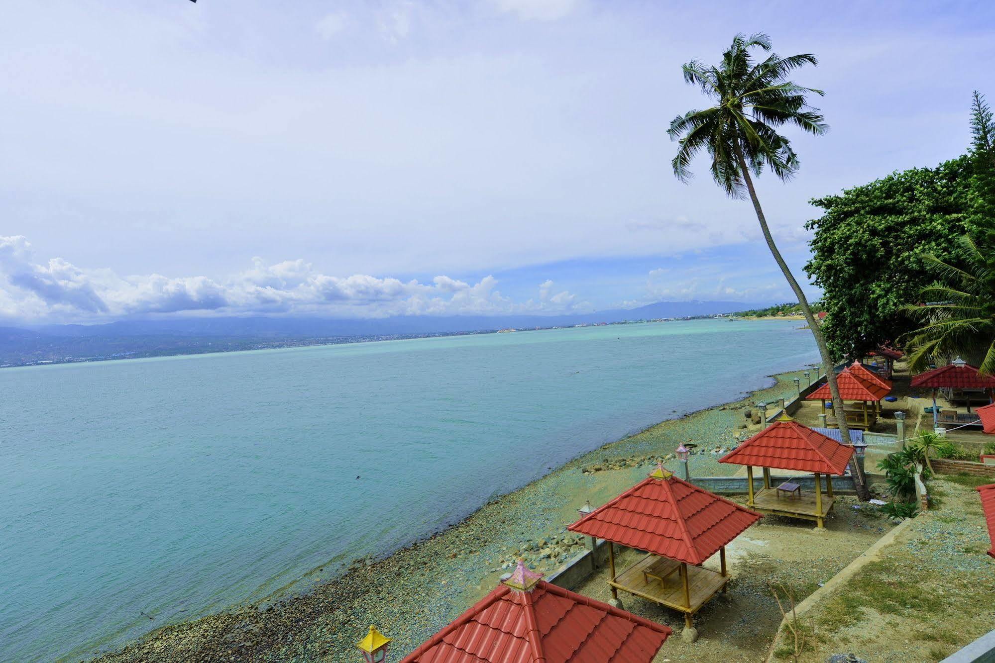 Amazing Beach Resort Palu Eksteriør billede